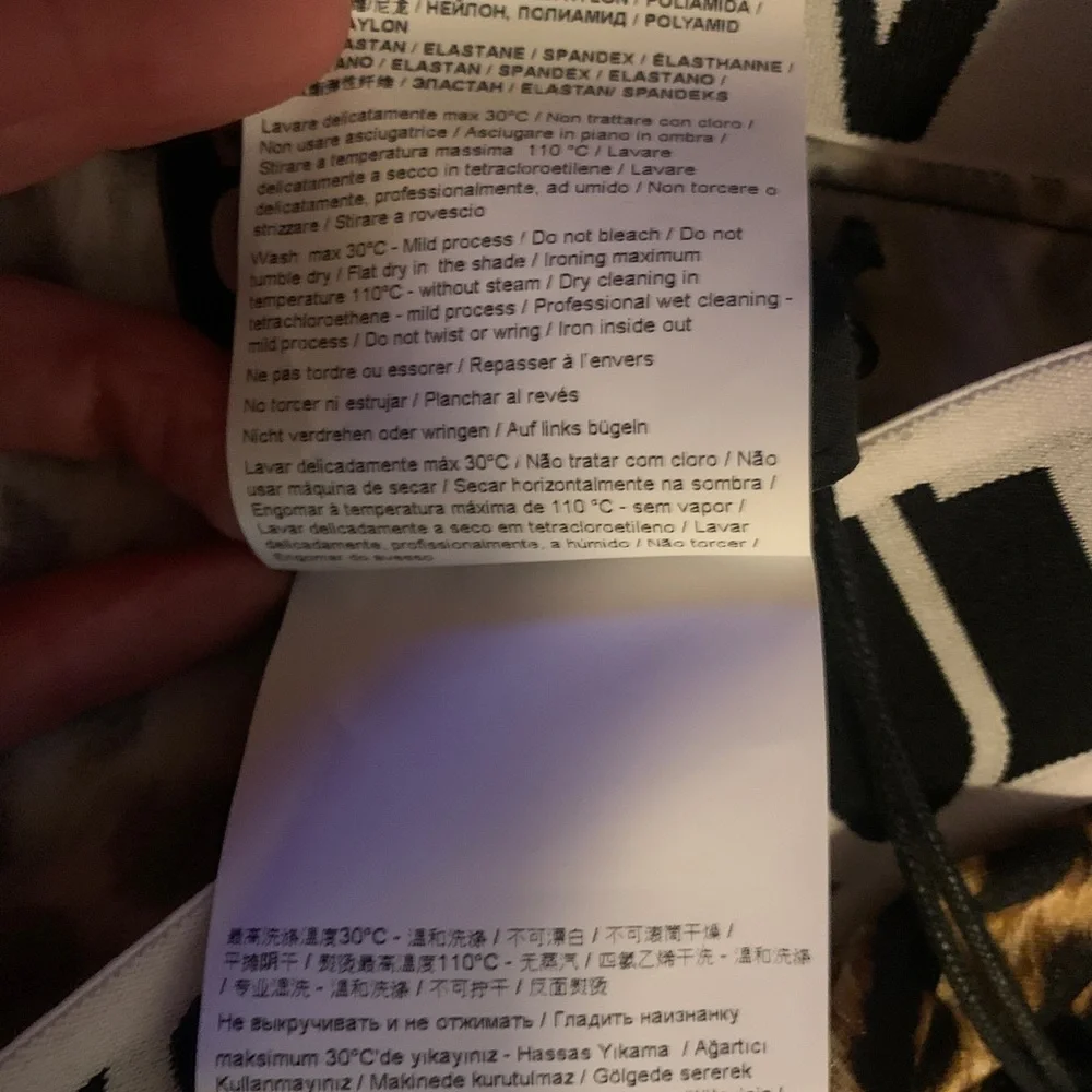 Versace Jeans Couture NWTs leopard leggings size 38 womens - Picture 8 of 12